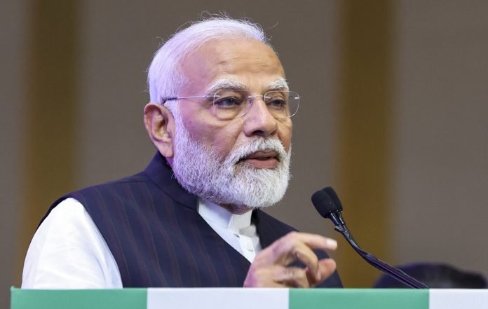 PM Modi Advocates “Reduce, Reuse, Recharge, Recycle” Mantra for Water Conservation at Surat Event