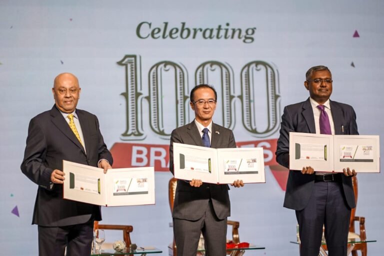 SMFG India Credit Launches its 1000th Branch; Commemorates Milestone with Special Cover & My Stamp Release