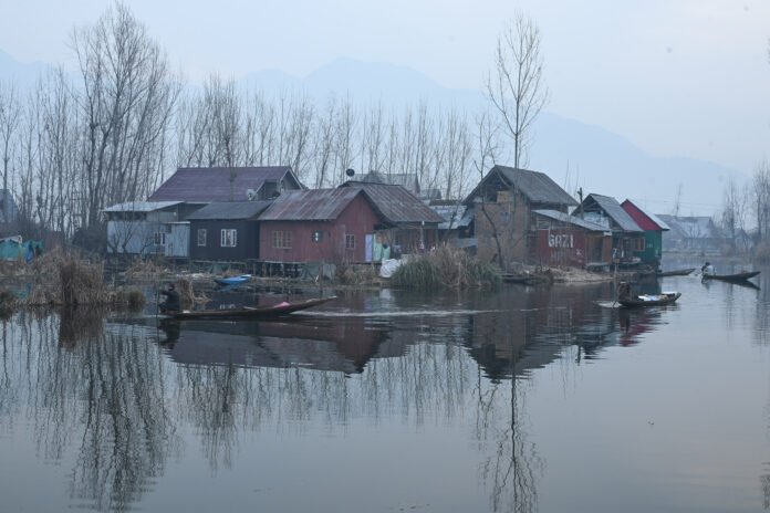 Cold Tightens Grip on Kashmir, Wet Spell Ahead
