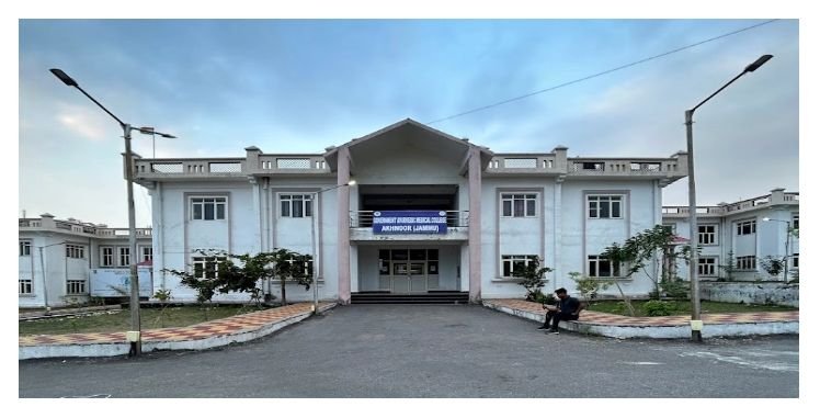 J&K PG Ayurvedic Doctors Seek Fair Recruitment, Demand Withdrawal of ‘Illegal’ HoD/Professor Designations Unemployed PG Ayurvedic Doctors Submit Appeal to Govt Over Faculty Posts in GAMC Jammu