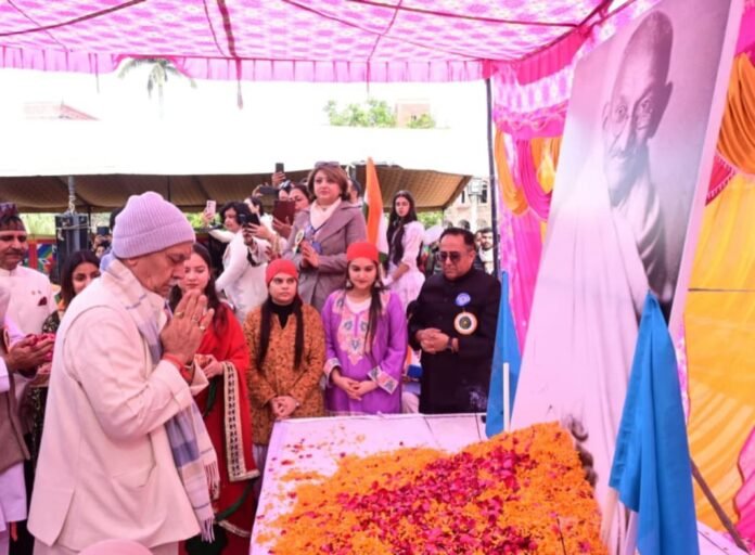 LG Manoj Sinha Pays Tribute to Mahatma Gandhi on Punyatithi, Calls Gandhian Values Timeless Guide for Humanity