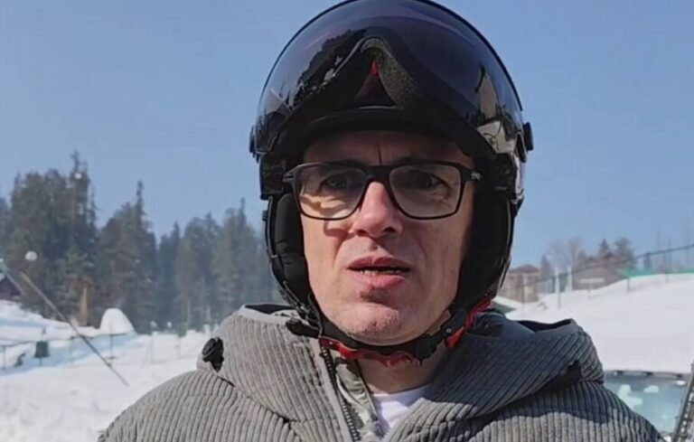 Artificial Snow Essential to Safeguard Gulmarg’s Winter Sports: Omar Abdullah